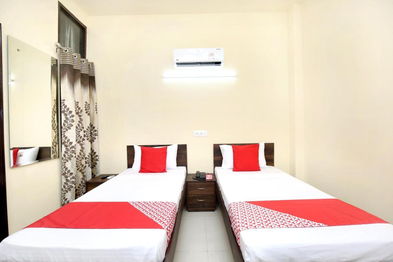 Oyo 16126 Aanantham Hotel Ludhiana Luaran gambar