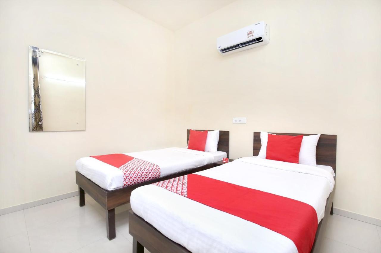 Oyo 16126 Aanantham Hotel Ludhiana Luaran gambar