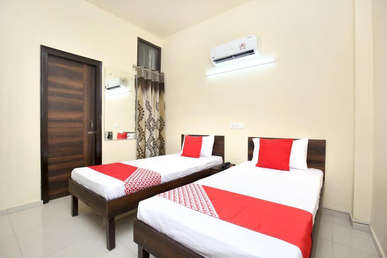 Oyo 16126 Aanantham Hotel Ludhiana Luaran gambar